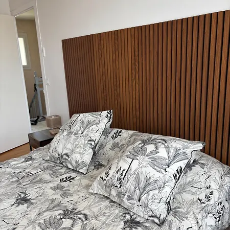 Holiday home Les Rosiers Saint-Pierre-la-Noue